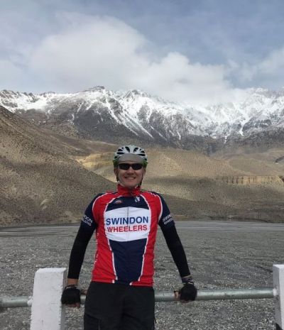 David Richards Cycling on the  tour with redspokes